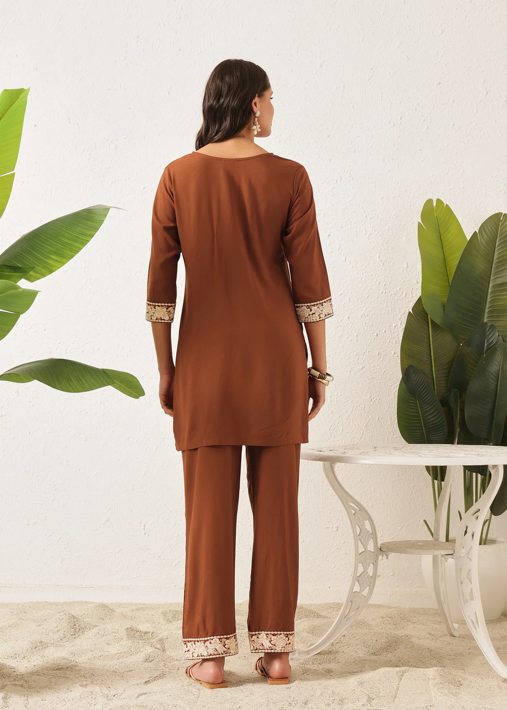 Women's Embroidered Tunic & Straight Pants Set